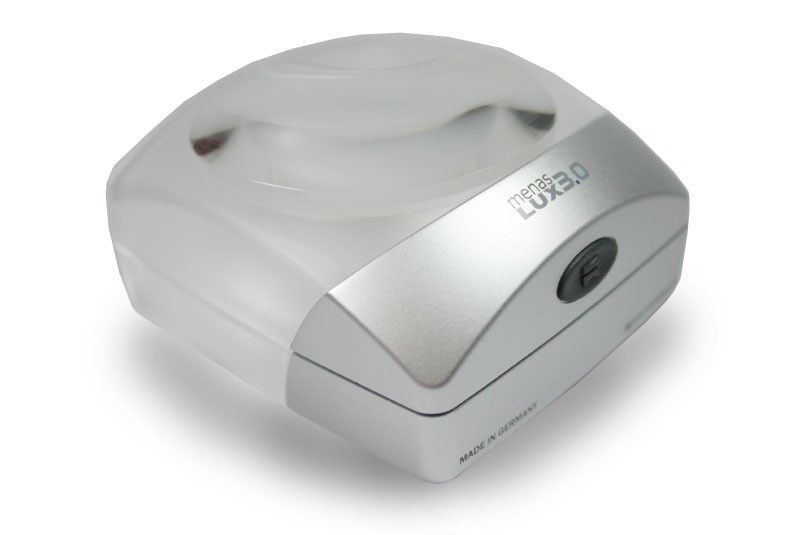 Illuminated Magnifier Menas LUX