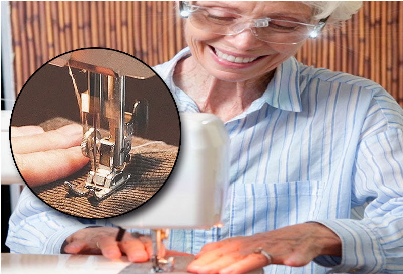 Magnifying Glasses With Light