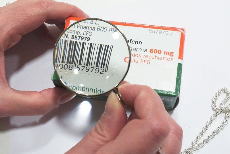 Necklace With 4x Magnifier Glass Pendant