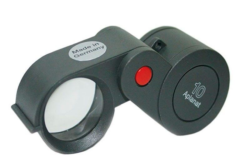 The best precision Folding Magnifier 10x — Low Vision Miami
